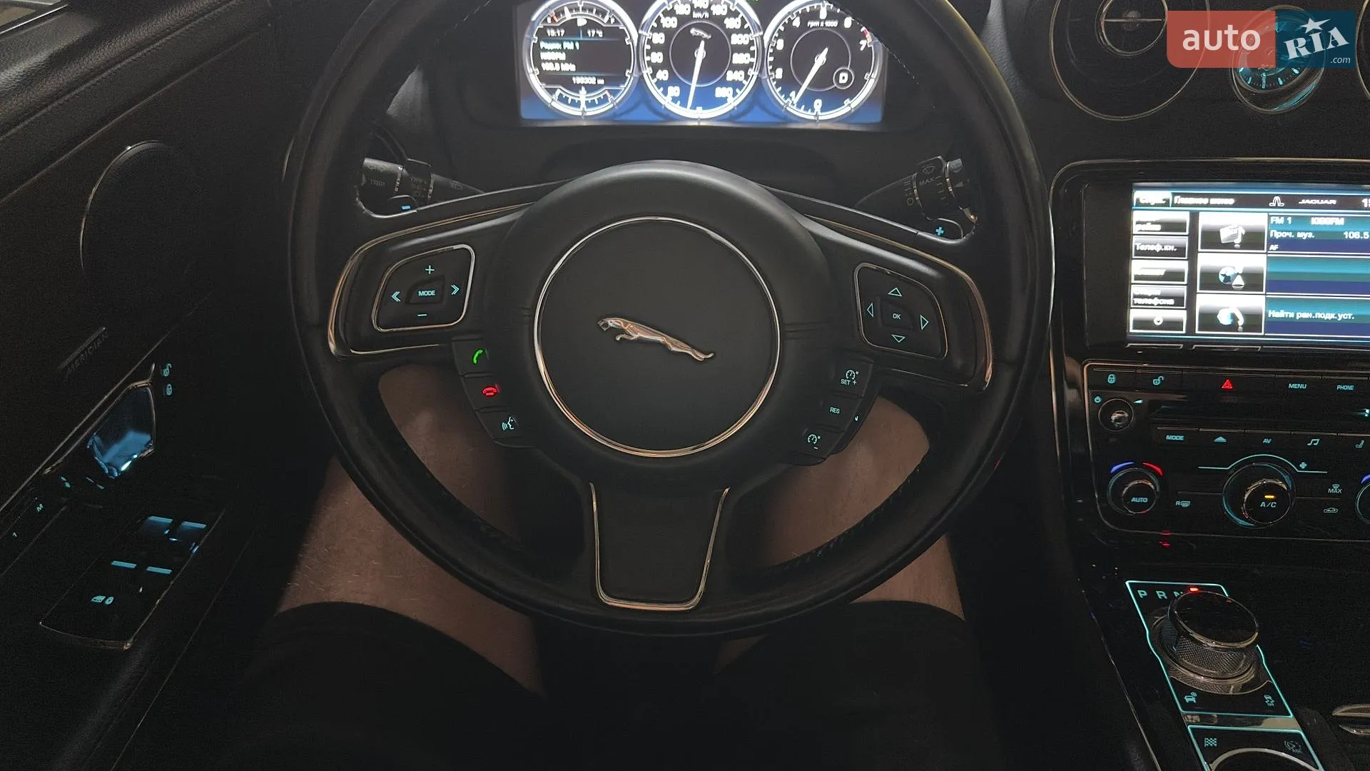 2015 Jaguar XJ - мініатюра 27