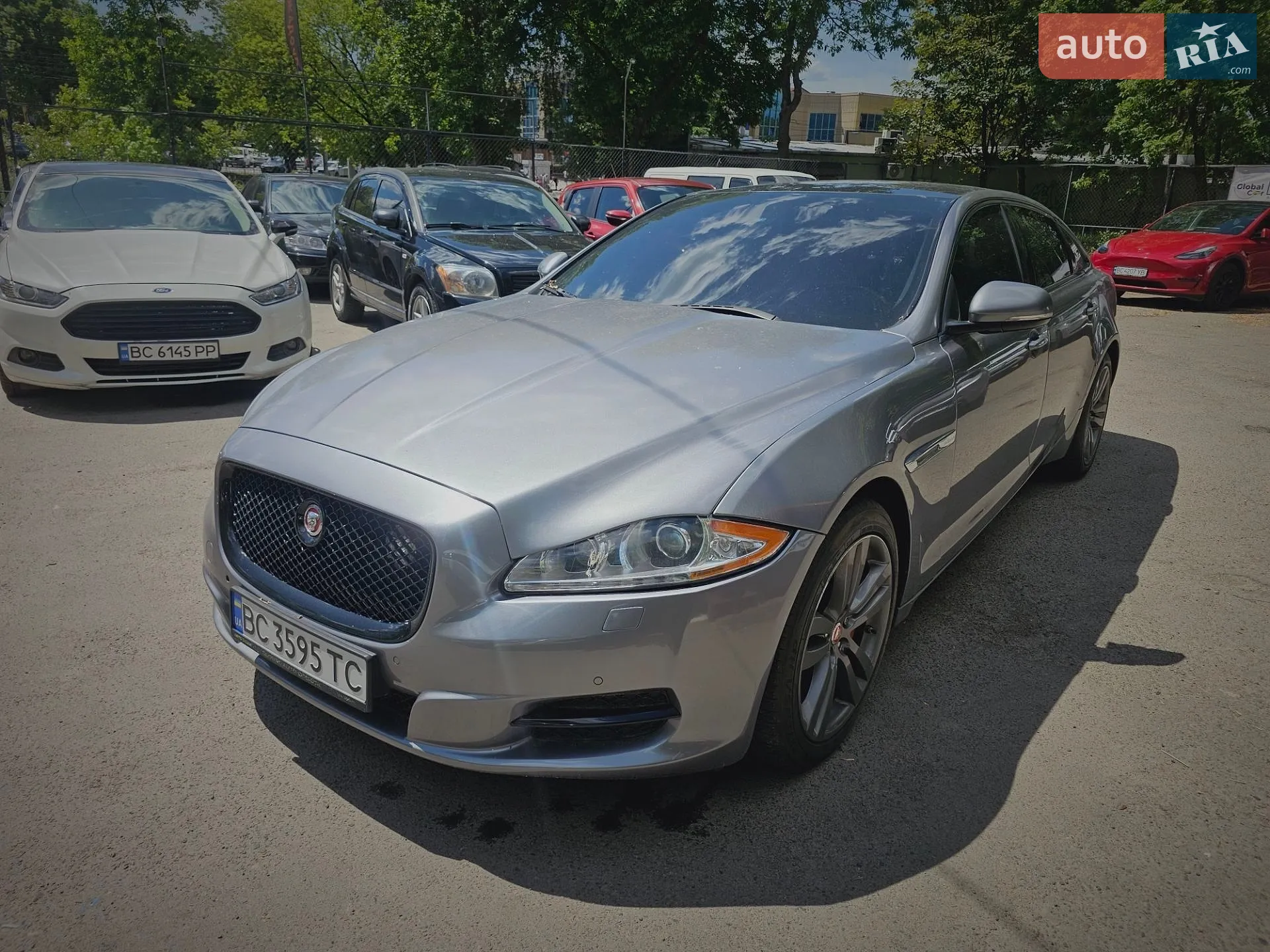 2013 Jaguar XJ - мініатюра 10