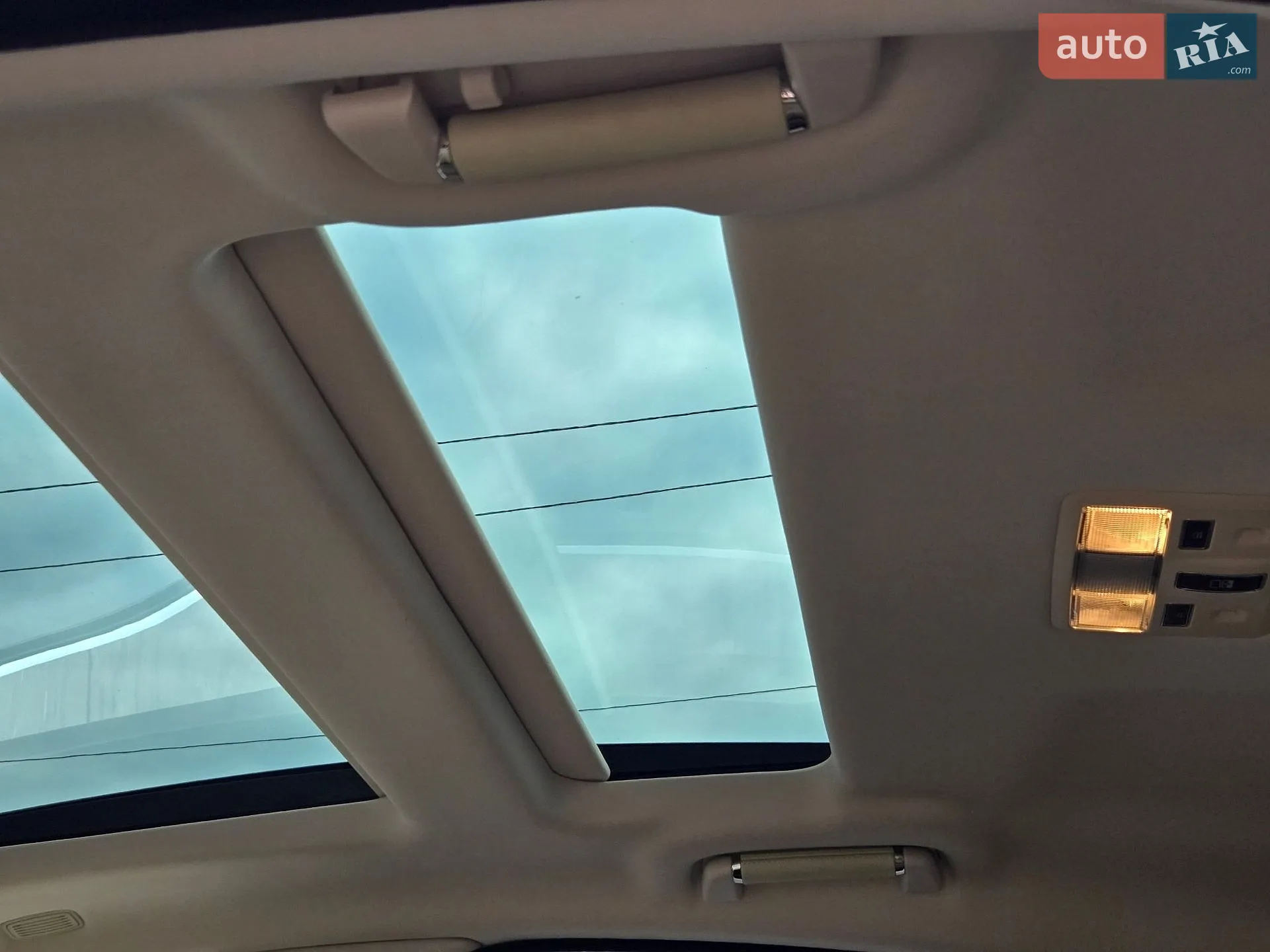 2016 Jaguar XJ - мініатюра 11