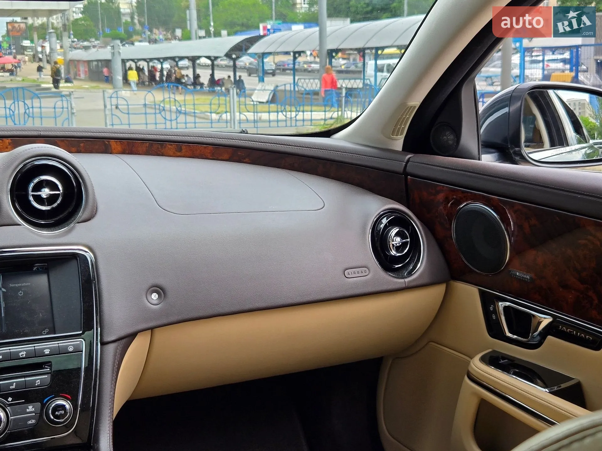 2016 Jaguar XJ - мініатюра 20