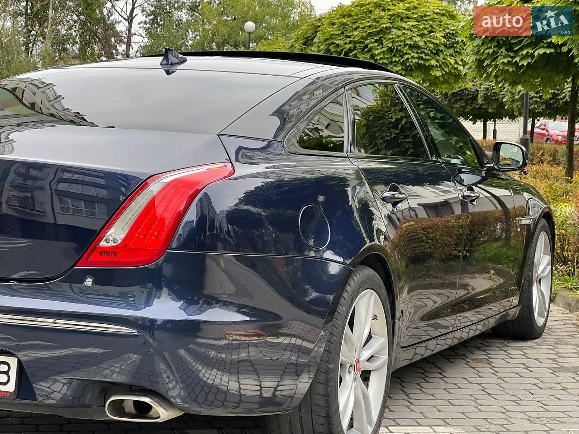 2014 Jaguar XJ - мініатюра 21