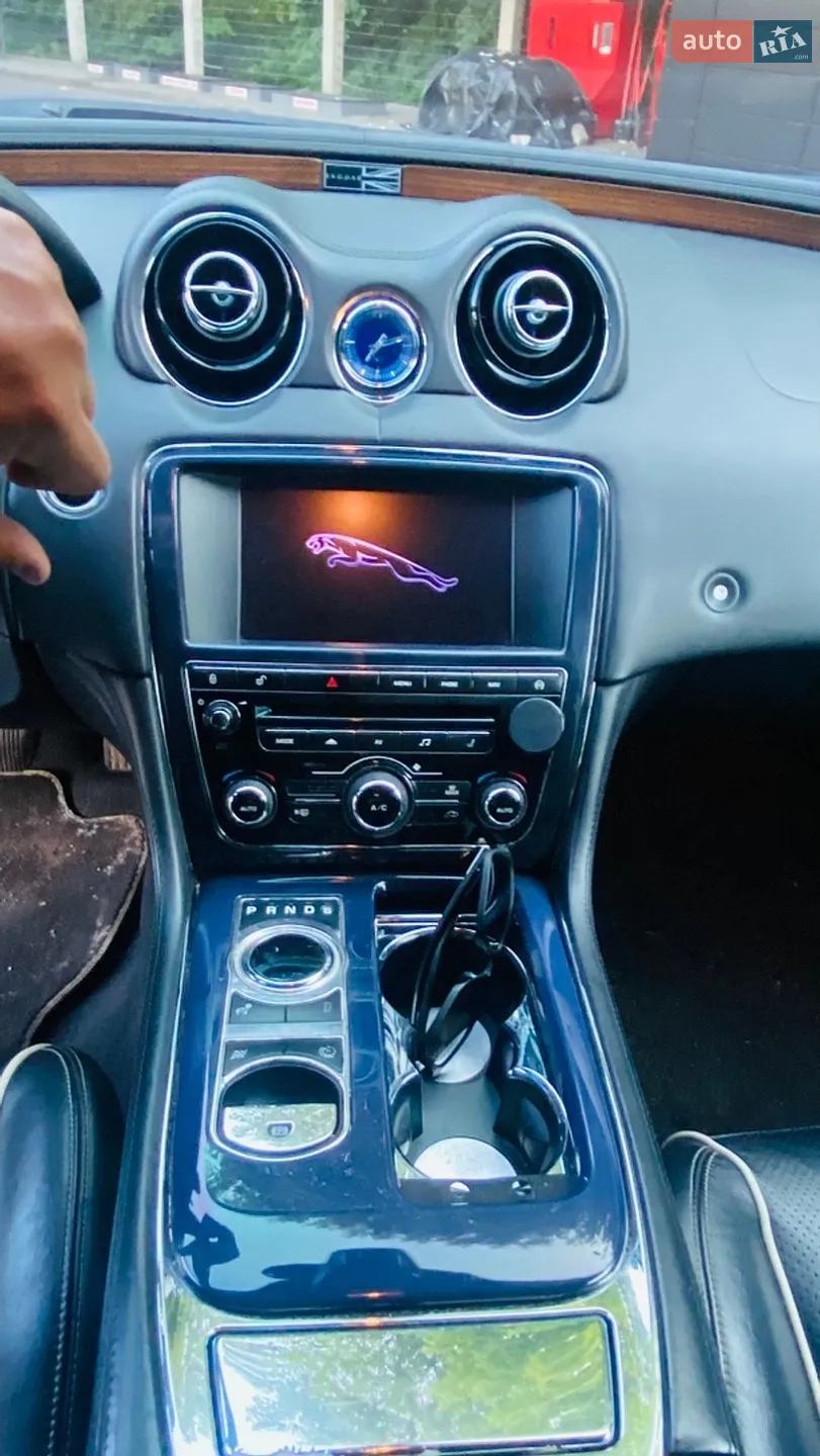 2012 Jaguar XJ - мініатюра 9