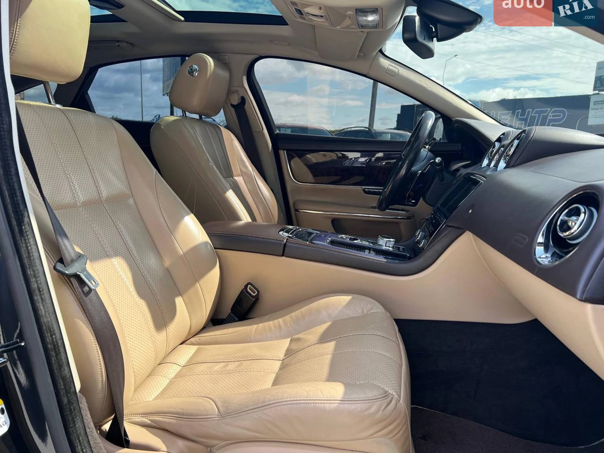 2012 Jaguar XJ - мініатюра 46