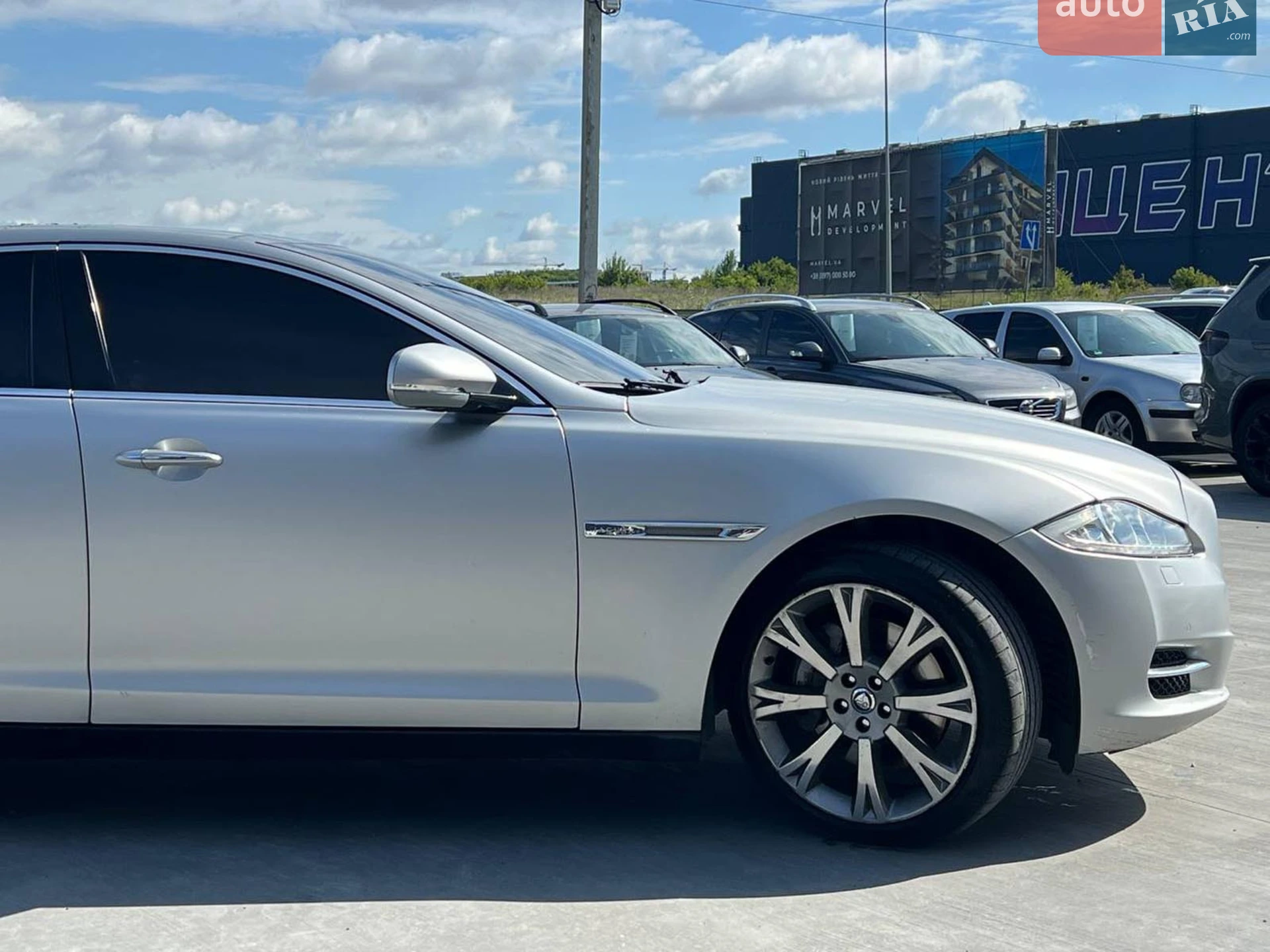 2012 Jaguar XJ - мініатюра 12