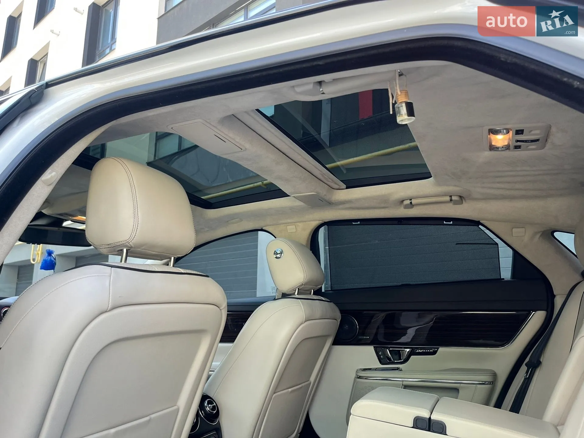 2014 Jaguar XJ - мініатюра 81