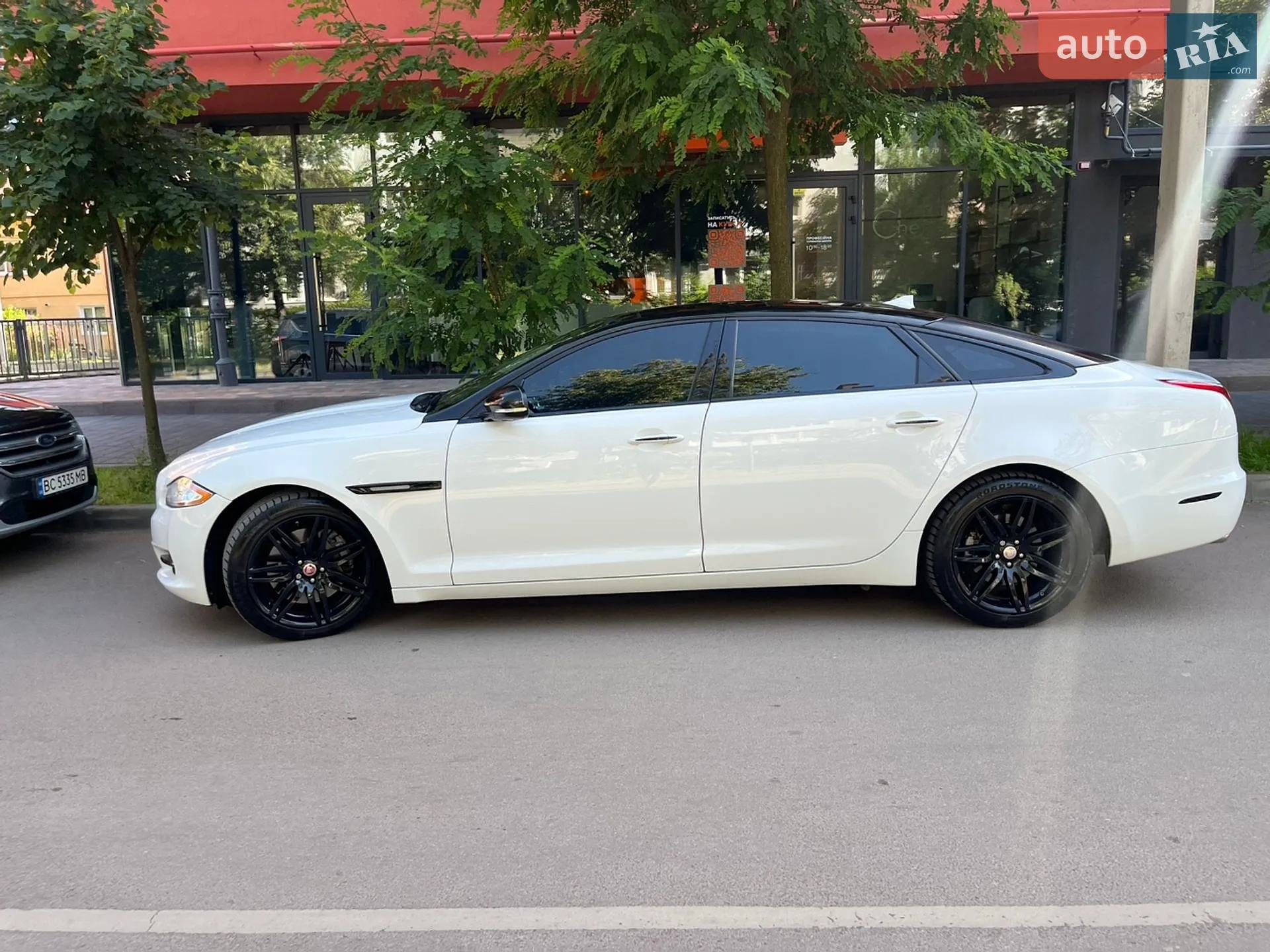 2014 Jaguar XJ - мініатюра 96