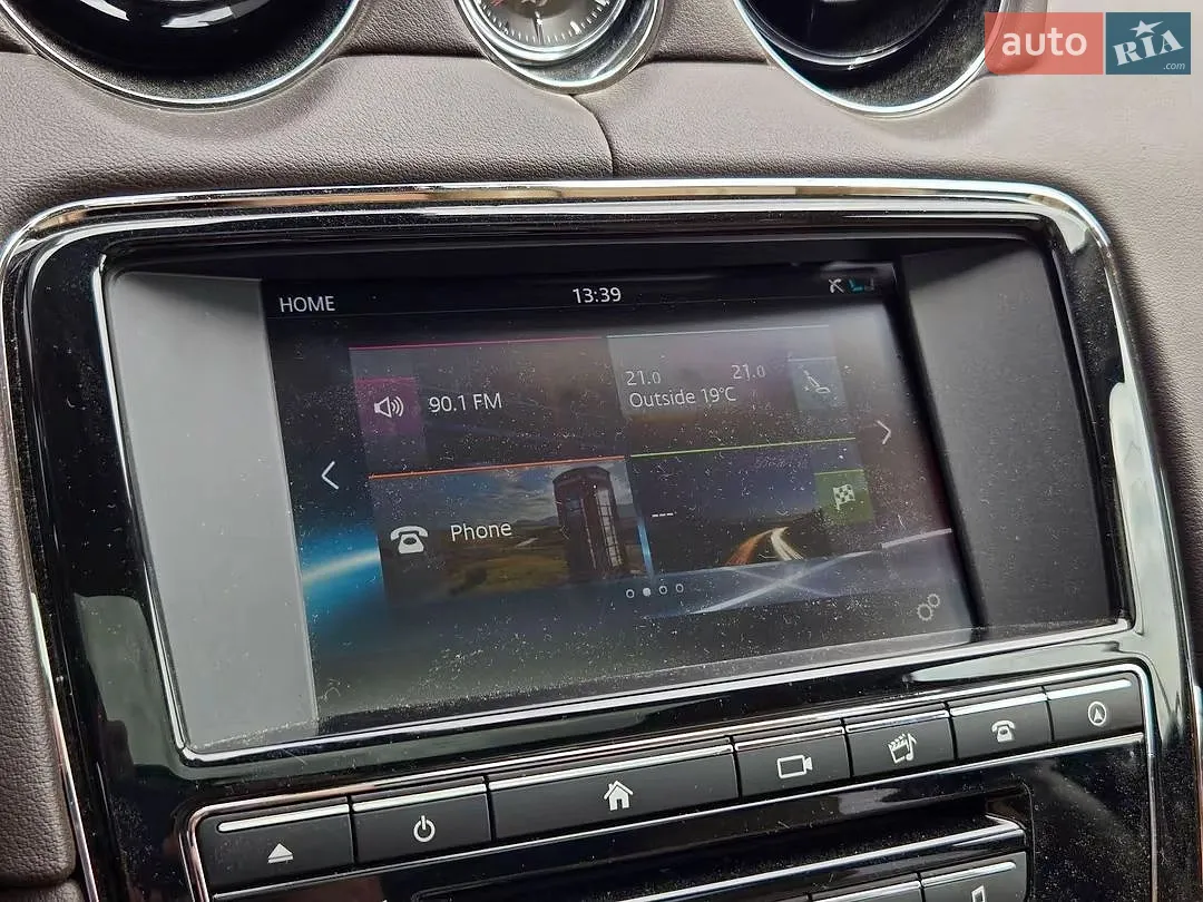 2016 Jaguar XJ - мініатюра 27