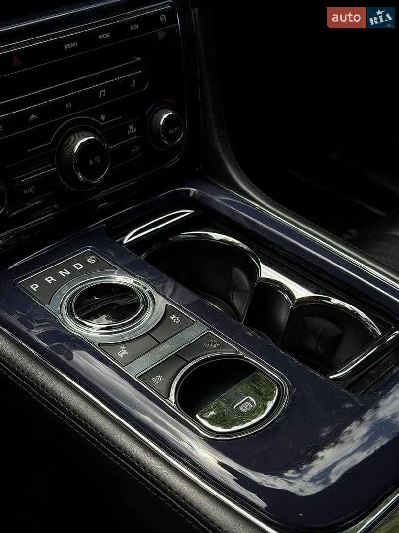 2012 Jaguar XJ - мініатюра 42