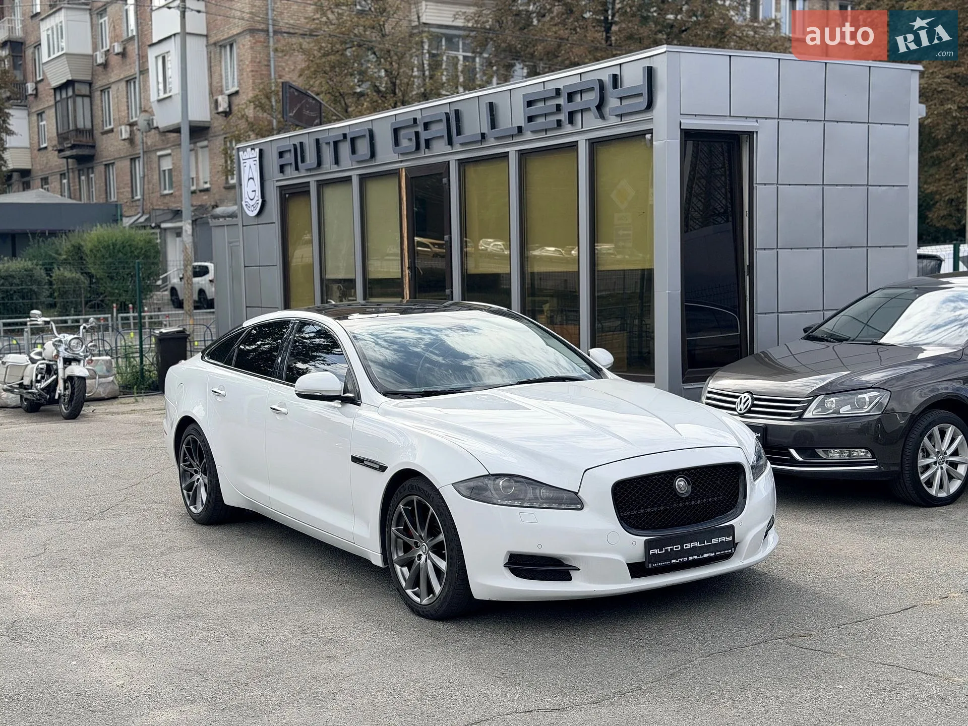 2013 Jaguar XJ - мініатюра 7