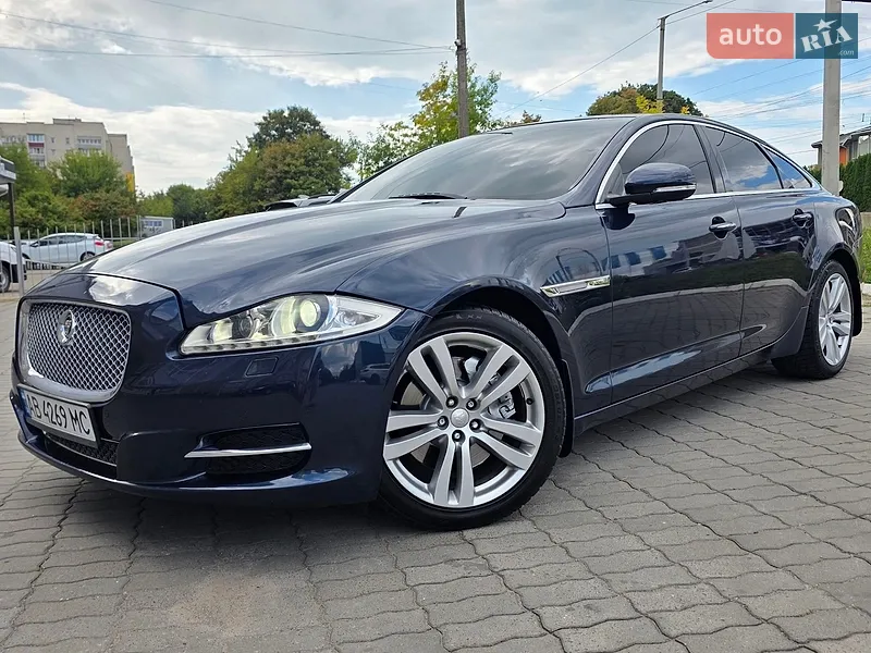 Jaguar XJ