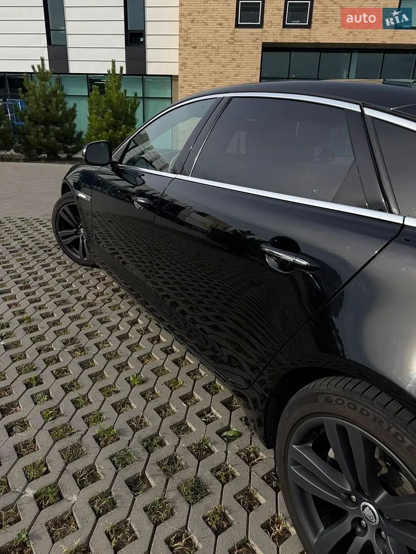 2012 Jaguar XJ - мініатюра 8