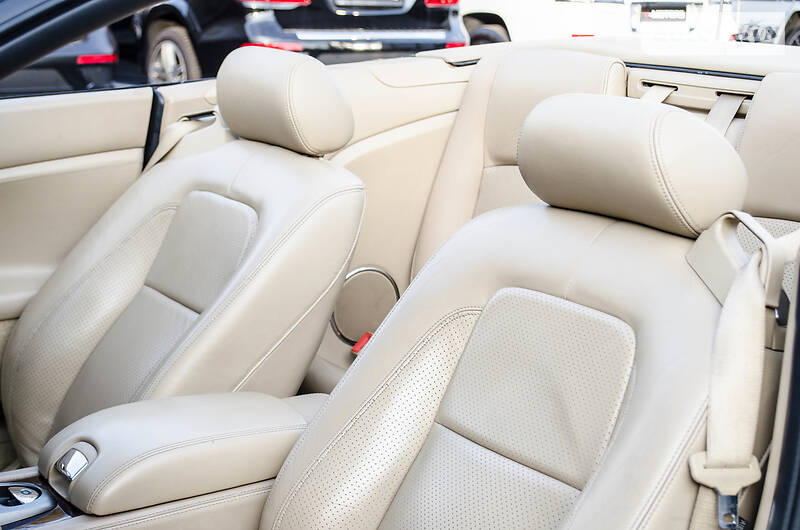 Кабріолет Jaguar XK 2008 в Києві