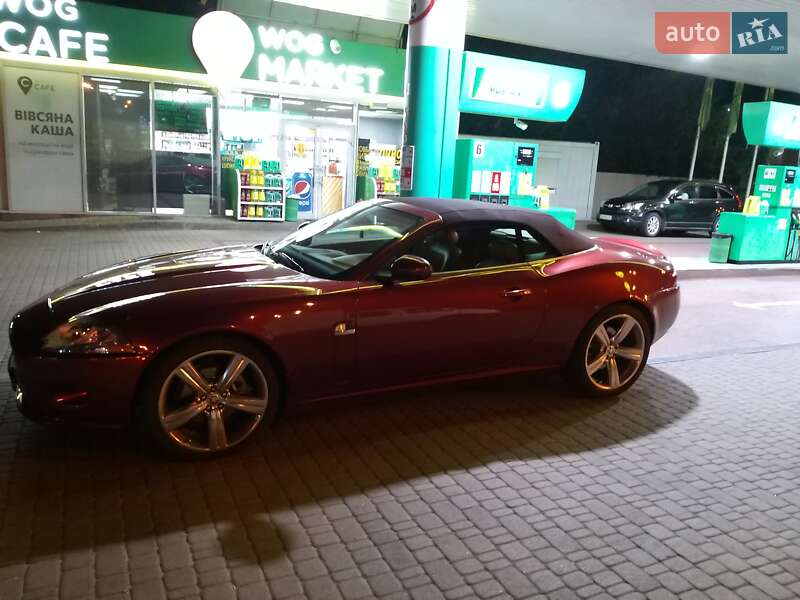 Кабриолет Jaguar XK 2008 в Киеве