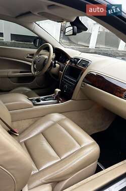 Купе Jaguar XK 2007 в Черновцах