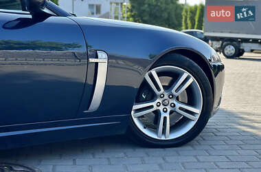 Кабриолет Jaguar XK 2007 в 
