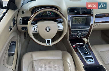 Кабриолет Jaguar XK 2007 в 