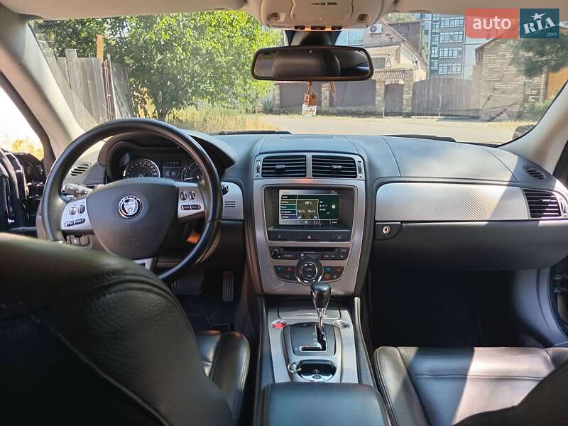 Купе Jaguar XK 2007 в Киеве