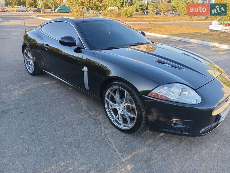Купе Jaguar XK 2007 в Киеве