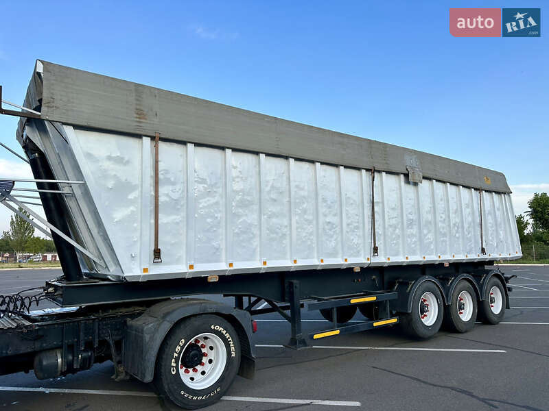 Самоскид напівпричіп Janmil NW 2004 в Кривому Розі