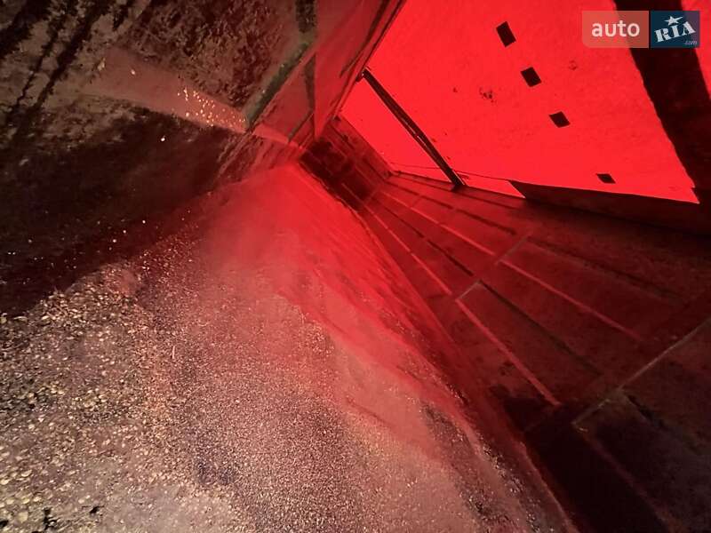 Самосвал полуприцеп Janmil NW 2006 в Луцке фото 2 Самосвал полуприцеп Janmil NW 2006 в Луцке