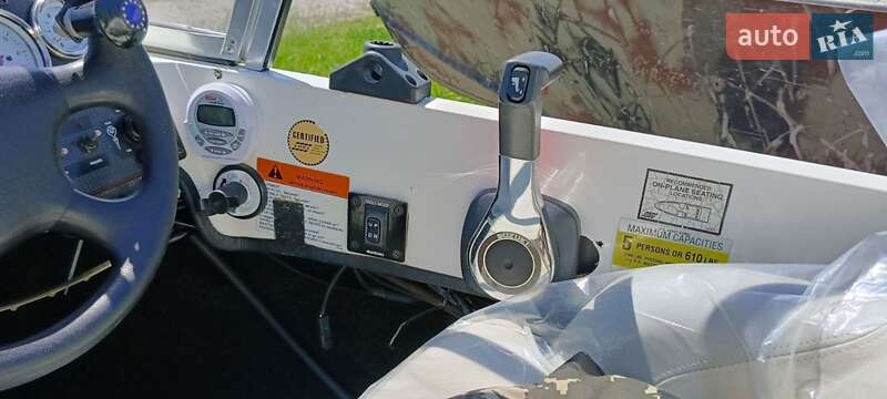 Катер Javelin MSX 2008 в Полтаве