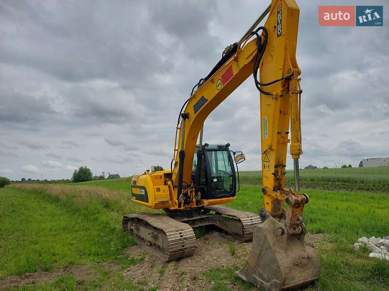 Гусеничный экскаватор JCB 160 2012 в Львове