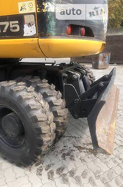 Экскаватор погрузчик JCB 175 2006 в Калуше