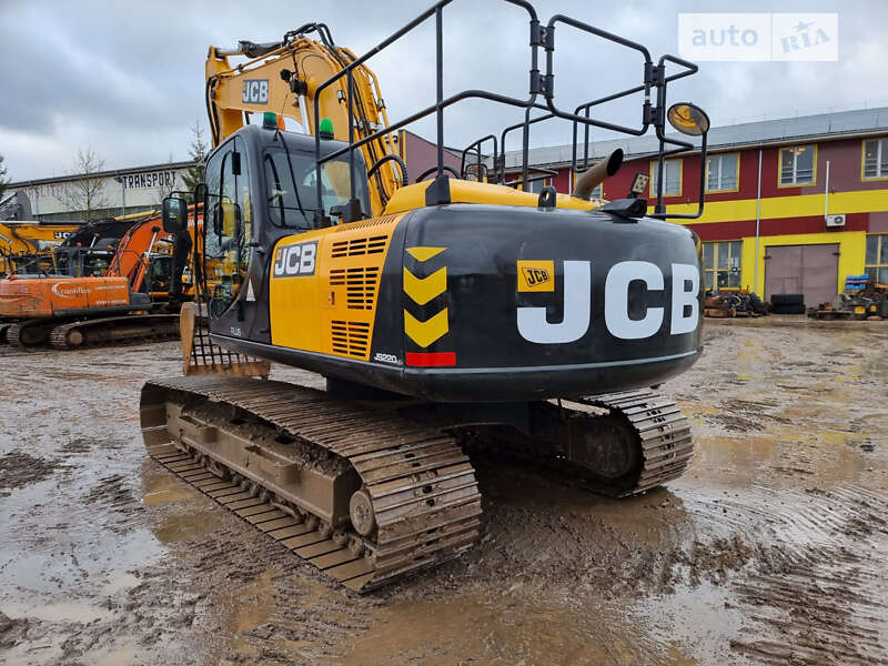 JCB 220 2018