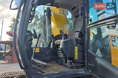 Гусеничный экскаватор JCB 220 2018 в 