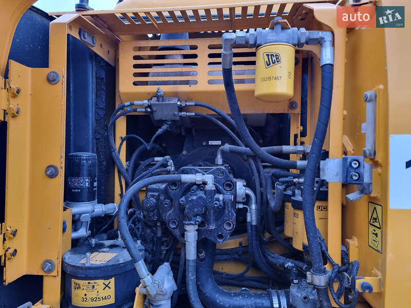 Гусеничный экскаватор JCB 220 2015 в Одессе