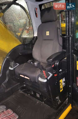 Экскаватор JCB 220 2013 в 