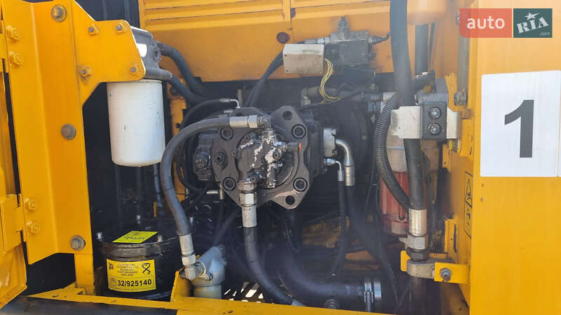 Гусеничний екскаватор JCB 220 2014 в Одесі