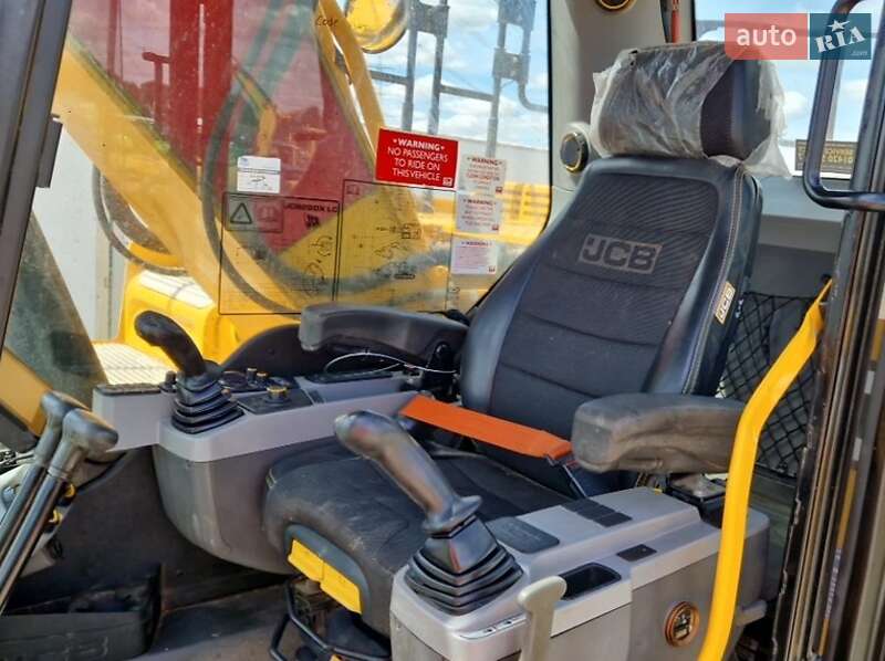 Гусеничный экскаватор JCB 220 2020 в Ровно