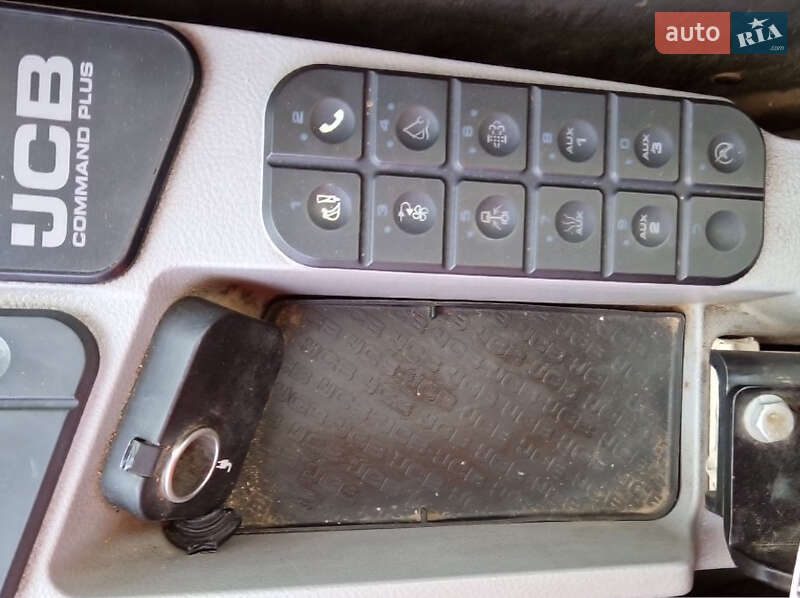 Гусеничный экскаватор JCB 220 2020 в Ровно