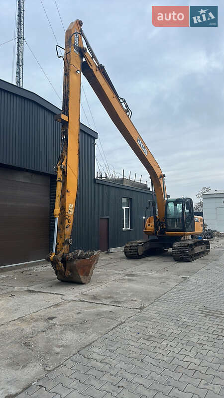 JCB 220 2009