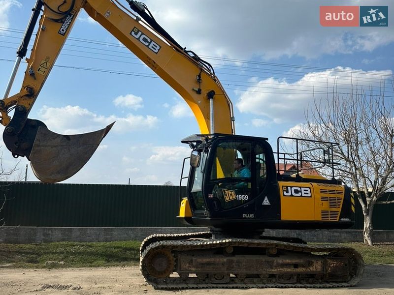 Гусеничный экскаватор JCB 220 2016 в Ивано-Франковске