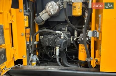 Гусеничный экскаватор JCB 220 2016 в Ивано-Франковске