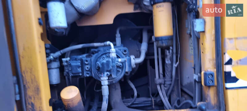 Гусеничный экскаватор JCB 220LC Xtra 2019 в Самборе