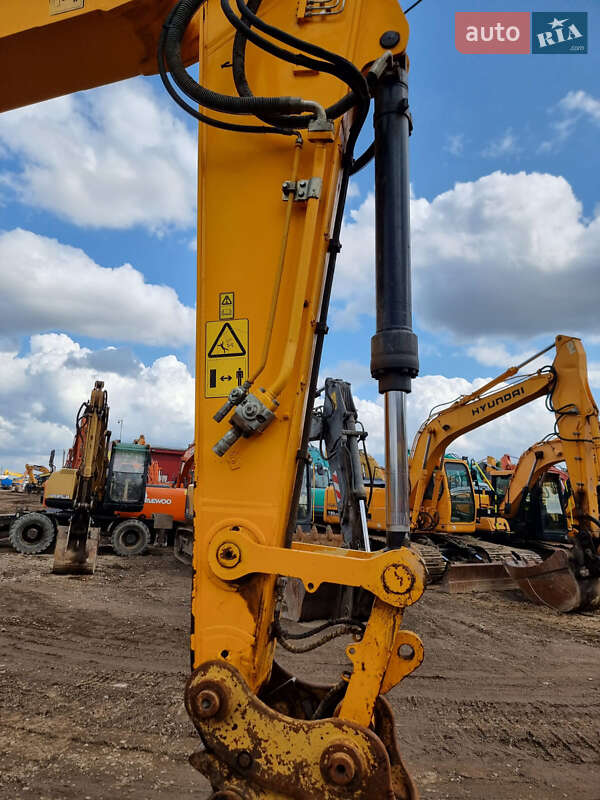 Гусеничний екскаватор JCB 220LC Xtra 2019 в Одесі