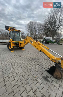 Экскаватор погрузчик JCB 2CX 2007 в Черновцах