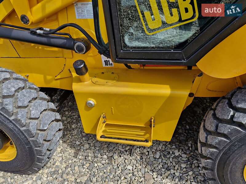Экскаватор погрузчик JCB 2CX 2008 в Черновцах