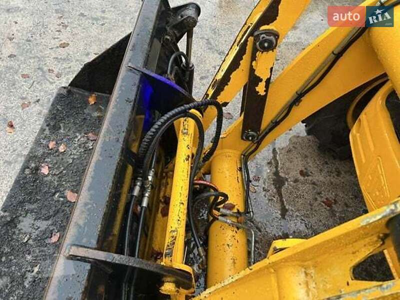 Экскаватор погрузчик JCB 2CX 2013 в Киеве