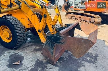 Экскаватор погрузчик JCB 2CX 2004 в Луцке
