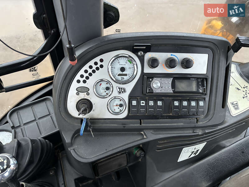 Экскаватор погрузчик JCB 3CX Sitemaster 2005 в Львове