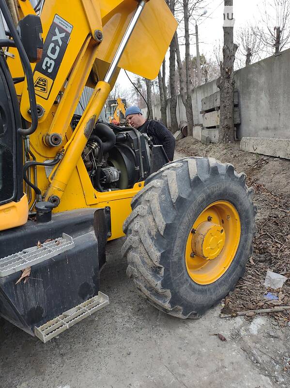 Екскаватор навантажувач JCB 3CX Super 2006 в Рівному