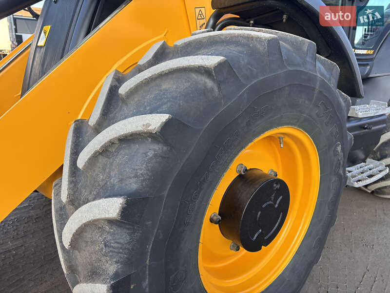 Экскаватор погрузчик JCB 3CX Super 2011 в Львове