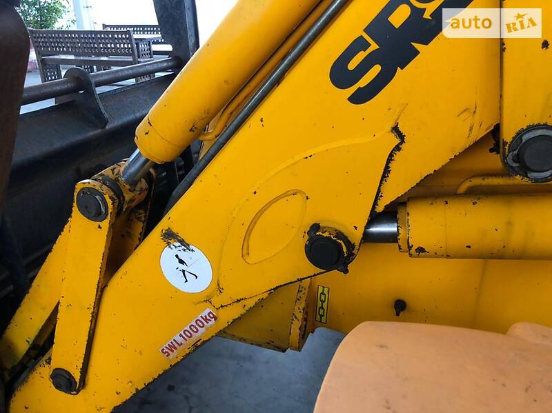 Екскаватор навантажувач JCB 3CX 2000 в Горохові