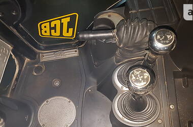Трактор JCB 3CX 2004 в 