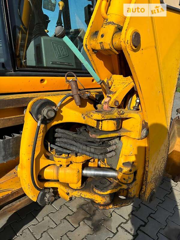 Екскаватор навантажувач JCB 3CX 2000 в Горохові