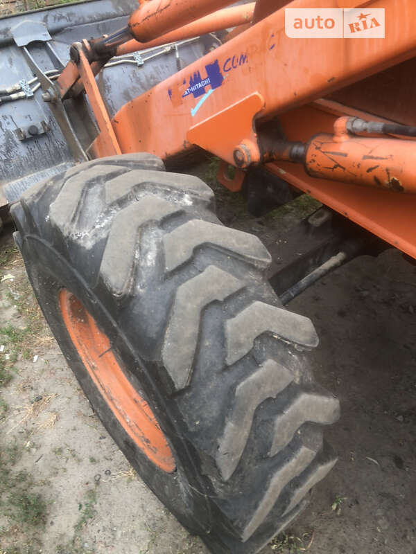 Екскаватор навантажувач JCB 3CX 2004 в Борисполі
